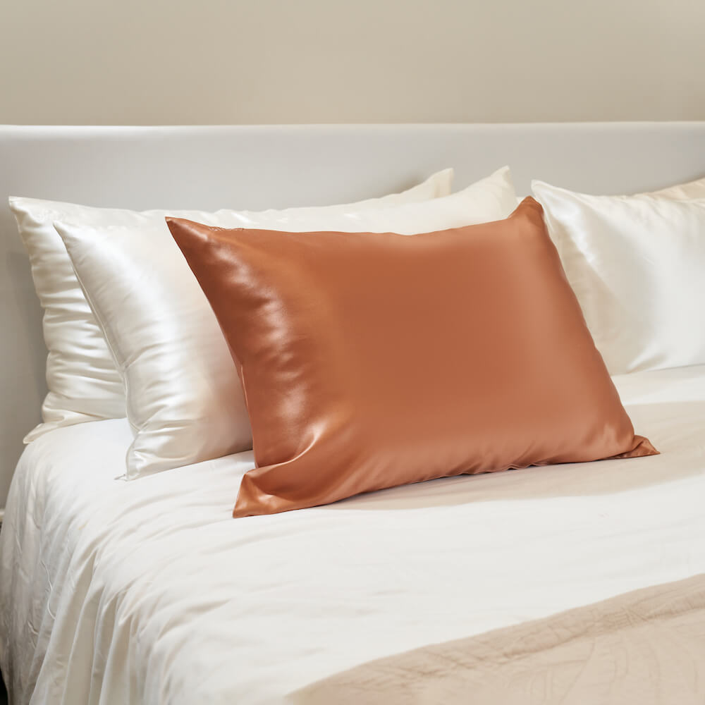 Blissy Cinnamon Silk Pillowcase Detail – King