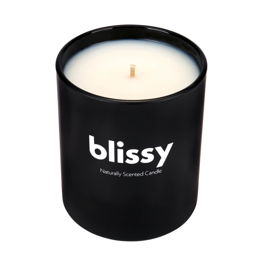 Blissy 100% Vegan Soy Wax Silk Blissy Candle Detail –
