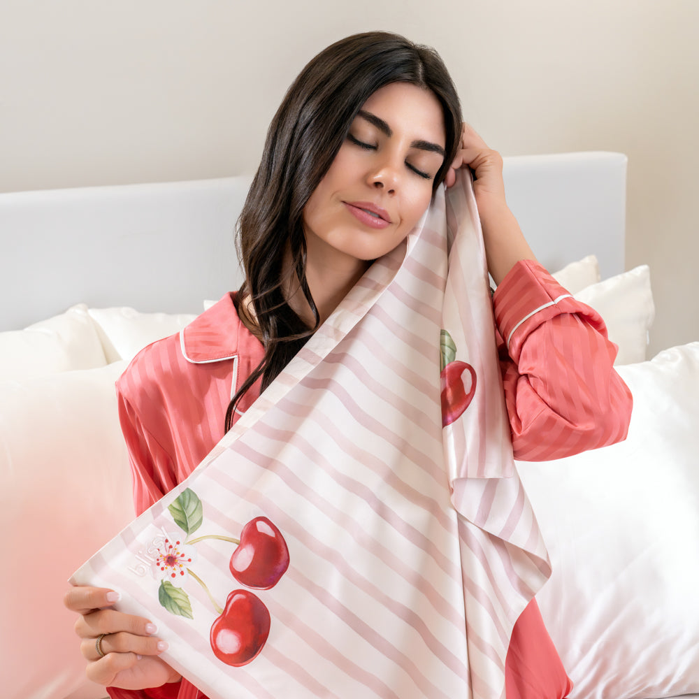 Blissy Queen Cherry Blossom Pillowcase Lifestyle – Mulberry Silk
