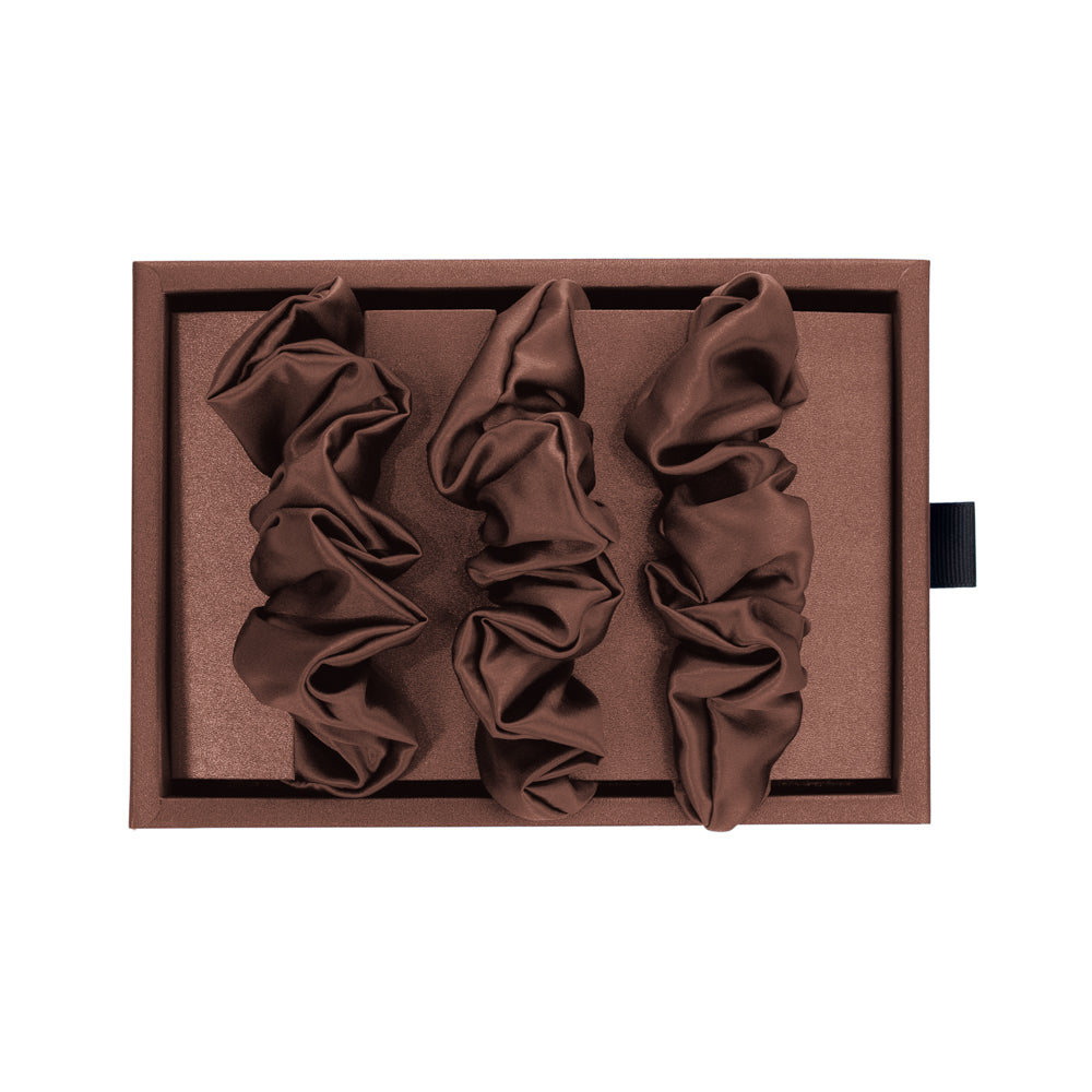 Blissy Chocolate Blissy Scrunchies Lifestyle – Mulberry Silk
