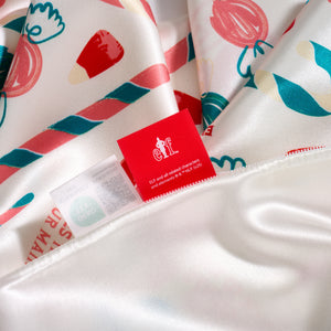 Pillowcase - Elf “Santa! I Know Him!” - Queen