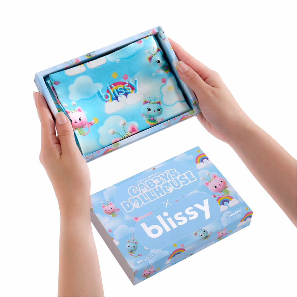 Blissy Gabby'S Dollhouse Silk Pillowcase Detail –