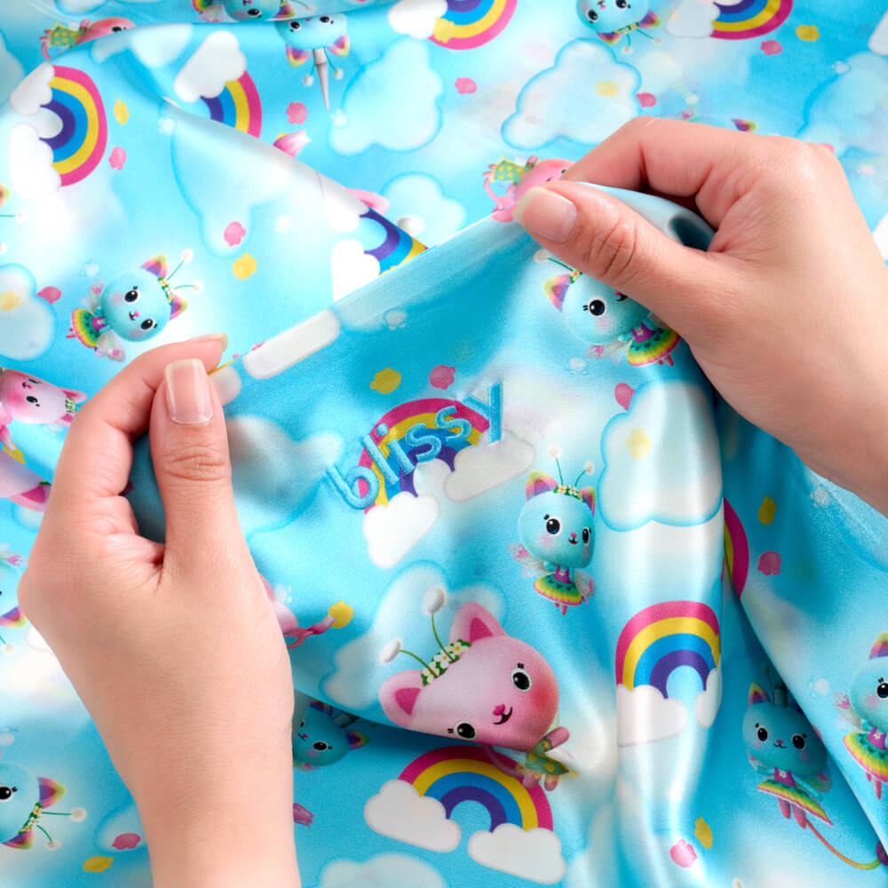 Blissy Queen Gabby'S Dollhouse Pillowcase Lifestyle – Mulberry Silk