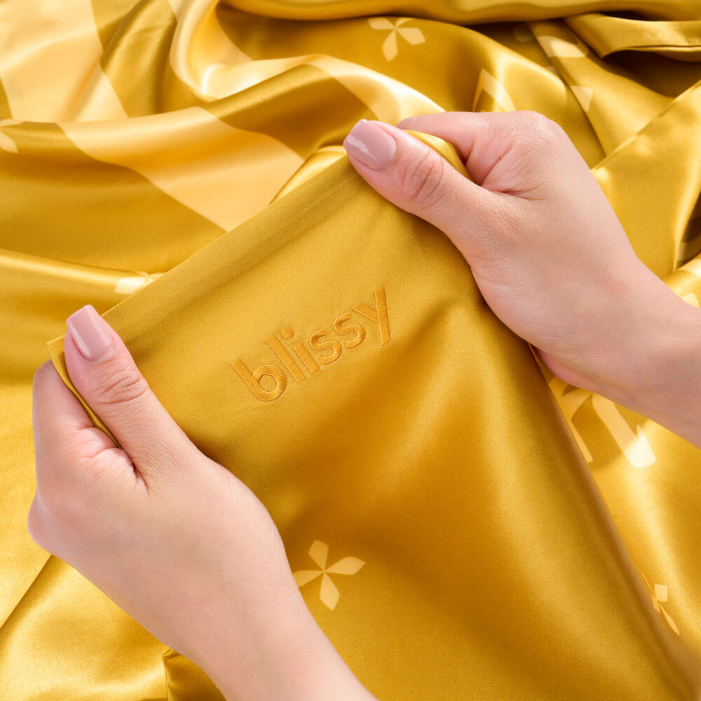 Blissy Harry Potter Silk Pillowcase Detail – King