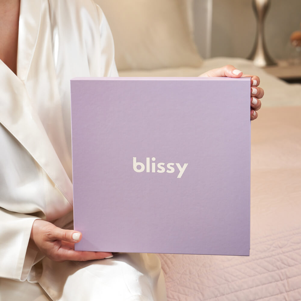 Blissy Lavender Silk Blissy Dream Set Detail – Queen