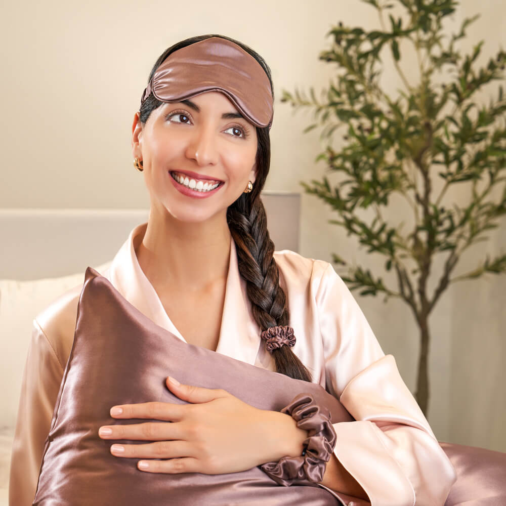 Blissy Plum Silk Blissy Dream Set Detail – King