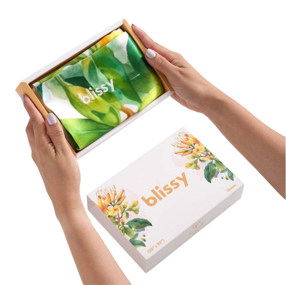 Blissy Zodiac Flower Silk Pillowcase Detail – Queen