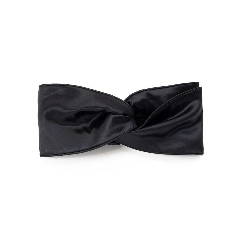 Blissy Black Blissy Head Piece Lifestyle – Mulberry Silk